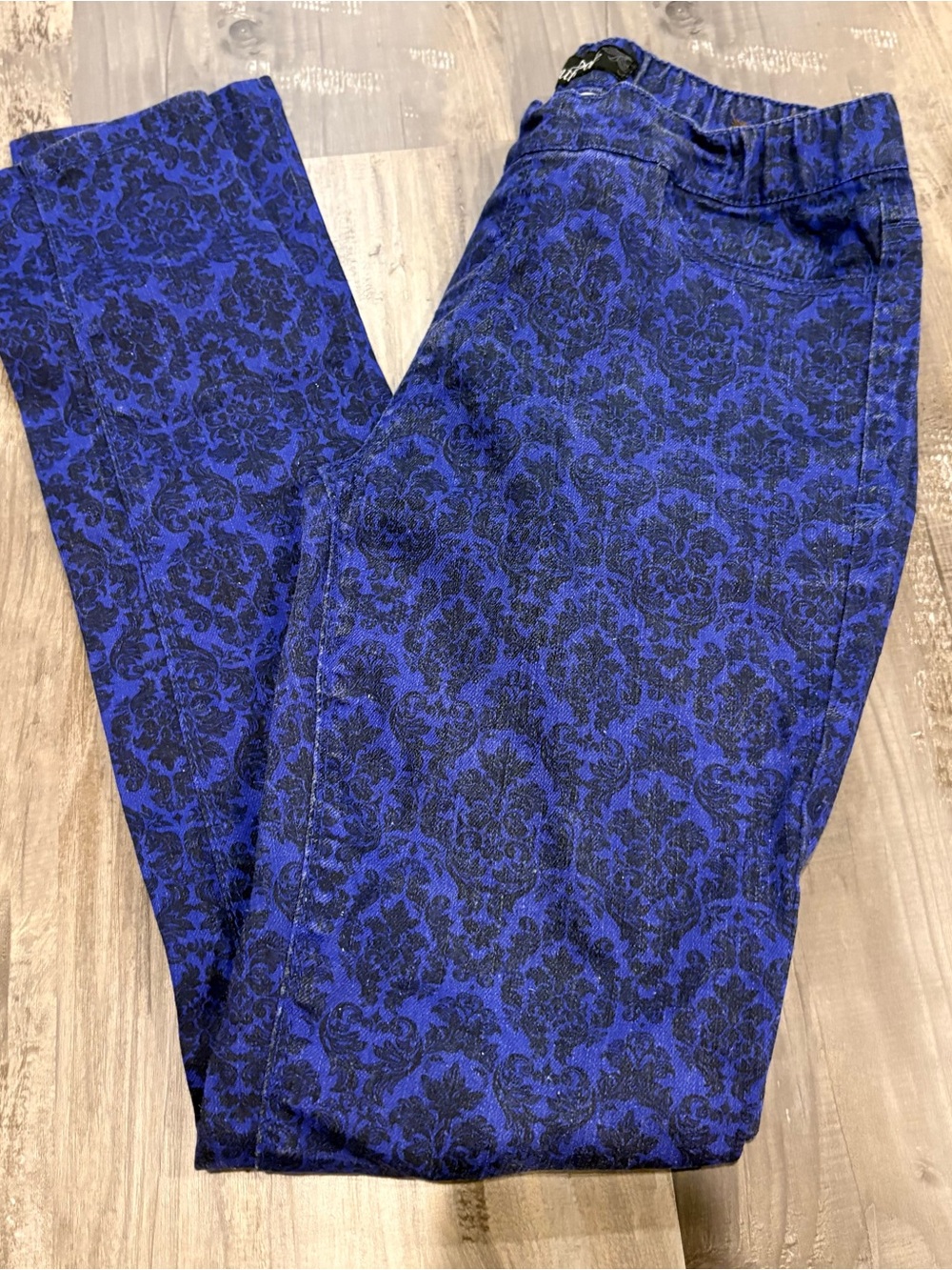 Southpole Women’s SZ Medium All Over Print Leggings Purple/ Black